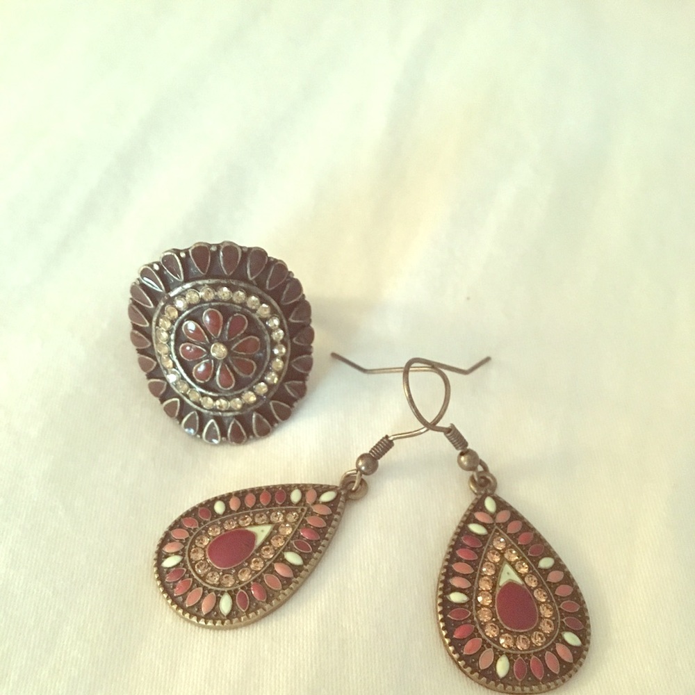 Ring and earrings set